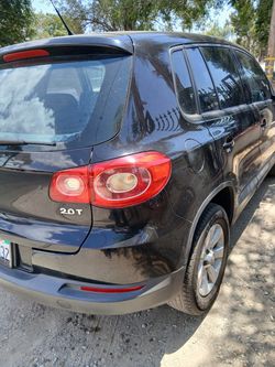 2010 Volkswagen Tiguan