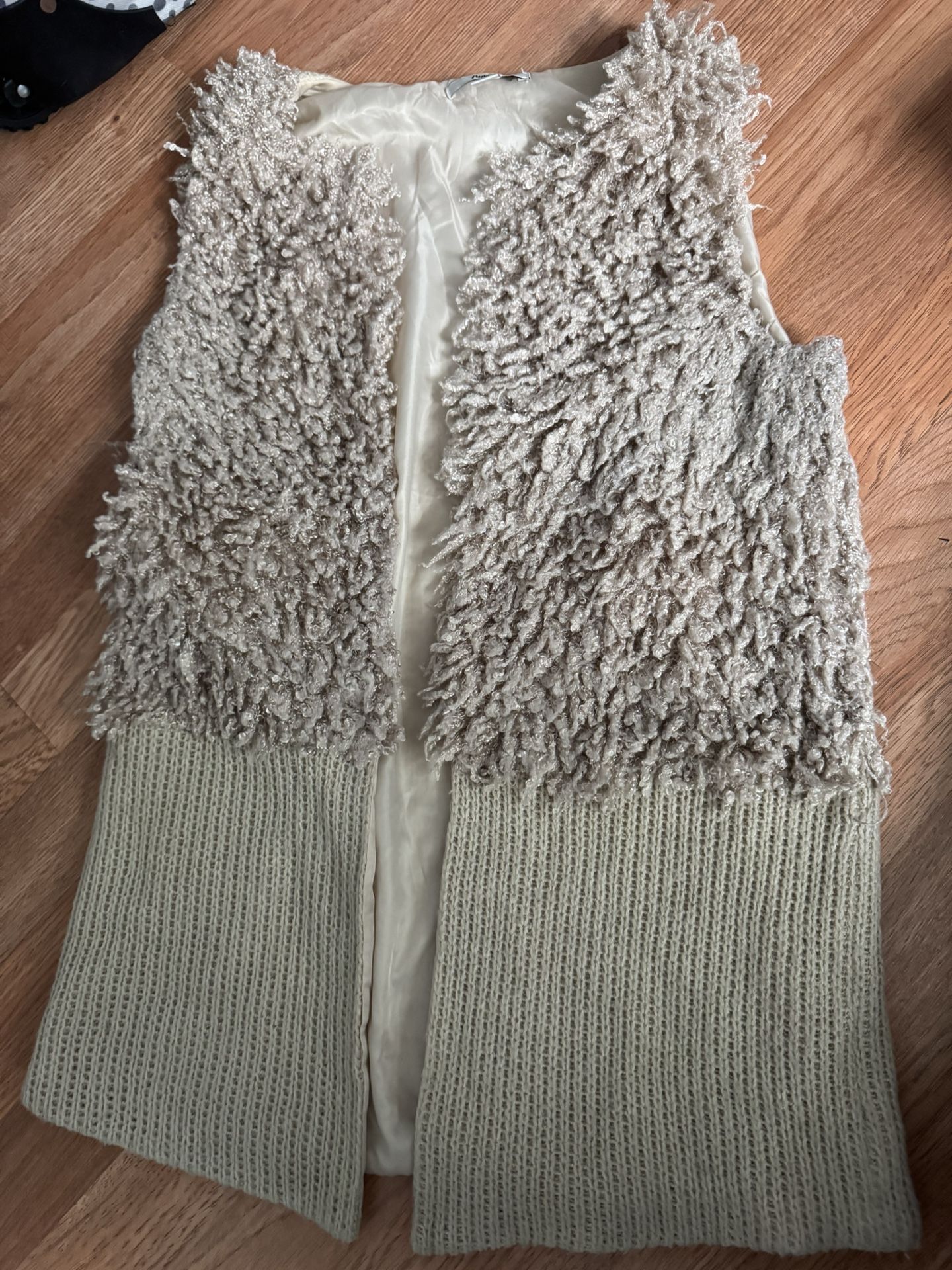 Women Warm Stylish Vest Fall / Winter Size Small