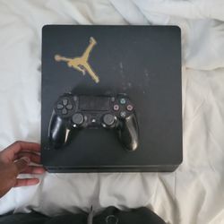 Ps4 + Controller + Games