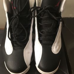Jordan 13s size 5Y