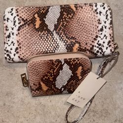 A New Day Wallet Set 