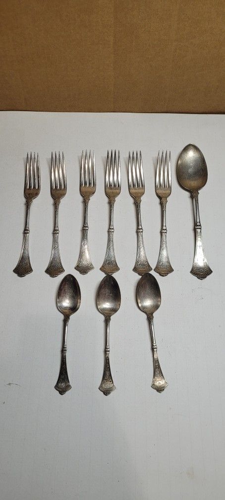 Lot of 10 Rogers Bros A1 Crown Patten Silver Plate Forks, teaspoons, spoon