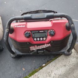 Wilwaukee Rockfords Fosgate Radio.good For Jobs 50.00