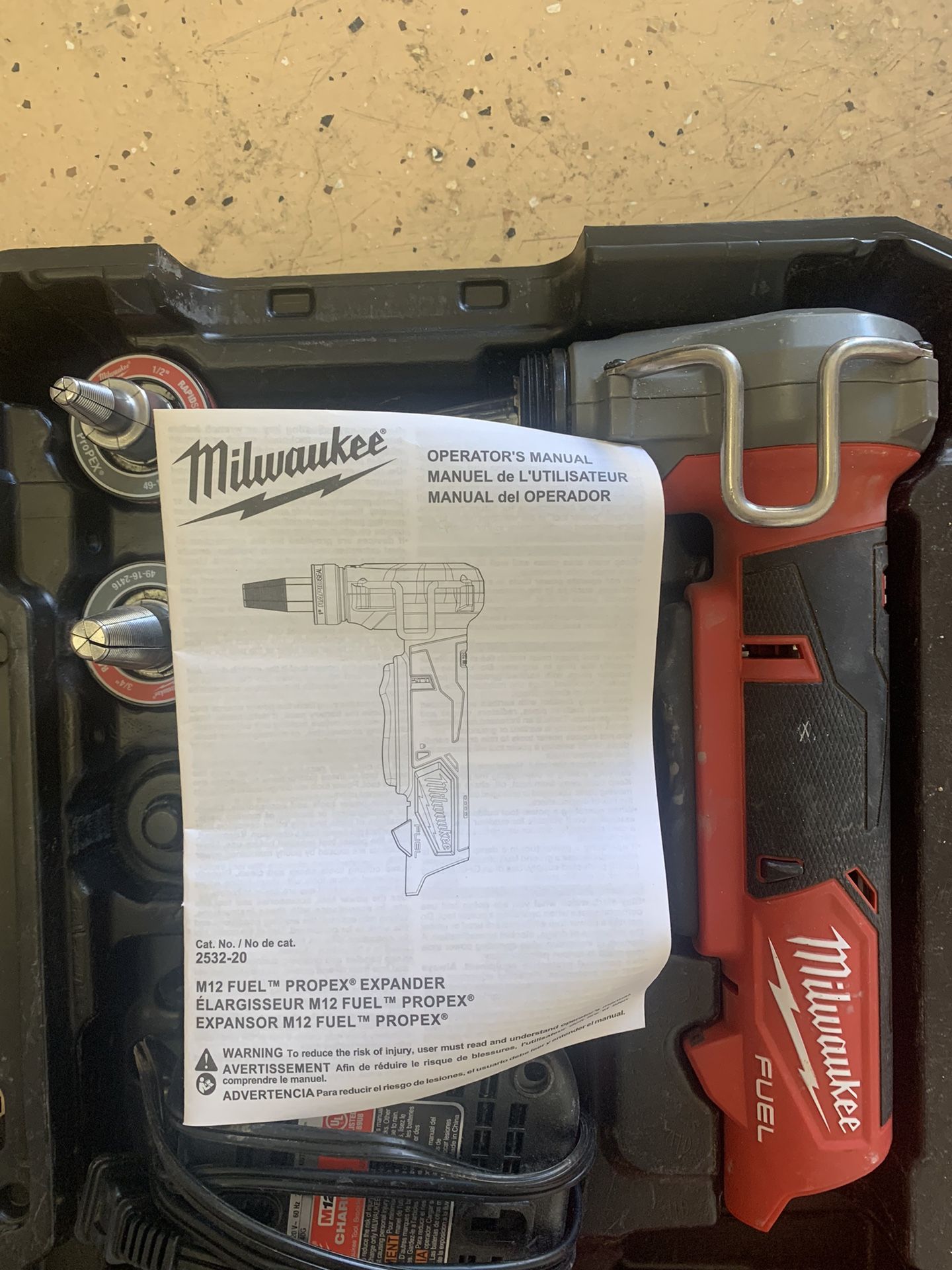 Milwaukee M12 Lithium ion ProPEX expansion Tool Kit