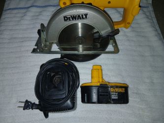 Dewalt Circular Saw 18 volt battery operated