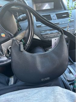 NEW GUESS PURSE