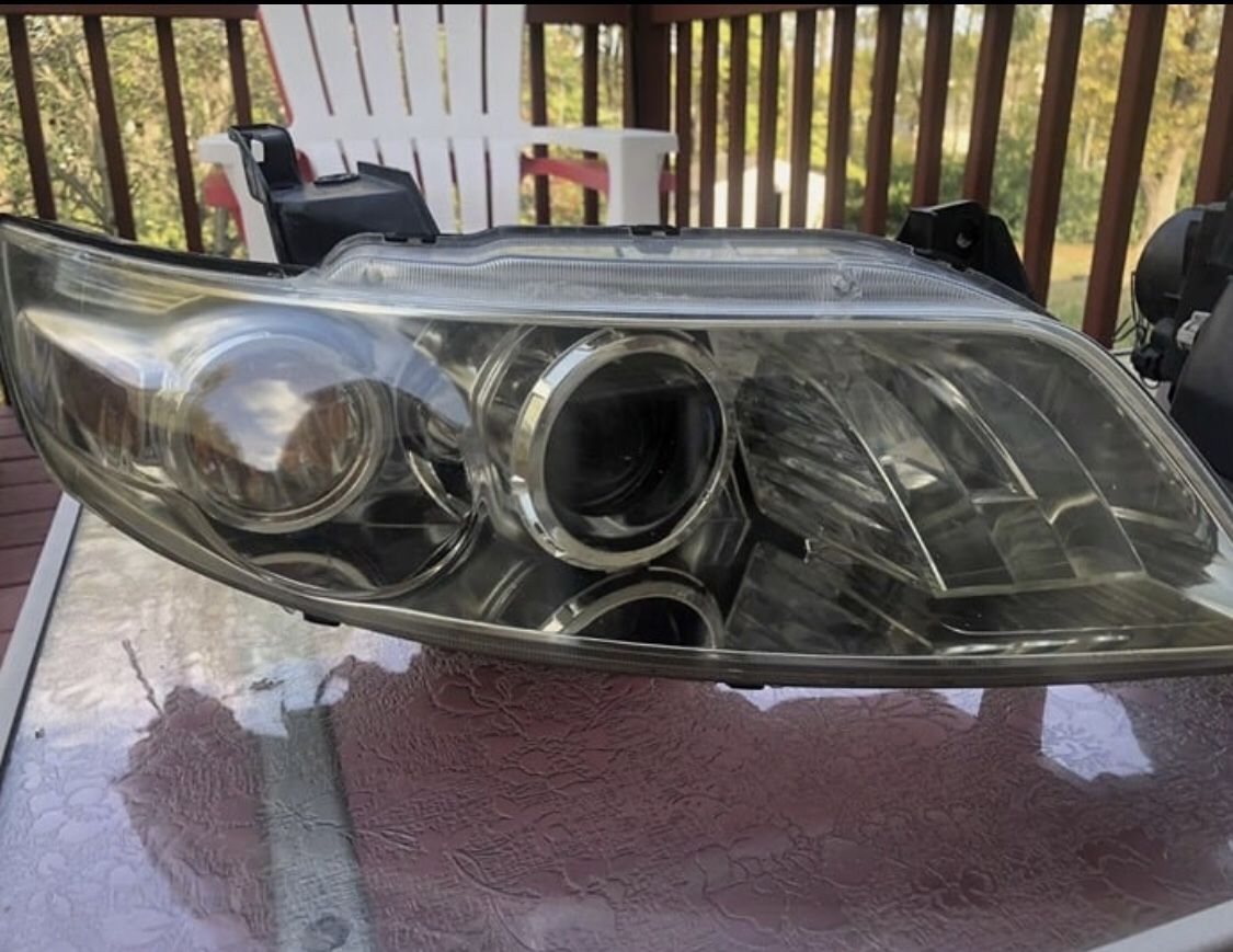 Infiniti Fx35 / Fx45 Passenger Side Xenon HID Headlight 05 06 07 08 OEM