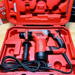 Milwaukee 1-1/8 in. Corded SDS-Plus Rotary Hammer
