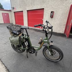Rad Power Bikes RadRunner – Electric Cargo Bike 