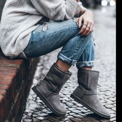 UGG Womens Classic Short 5825 Gray suede size 11