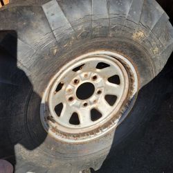 Pair 32 12.50×15 On 5x5.5 Rims