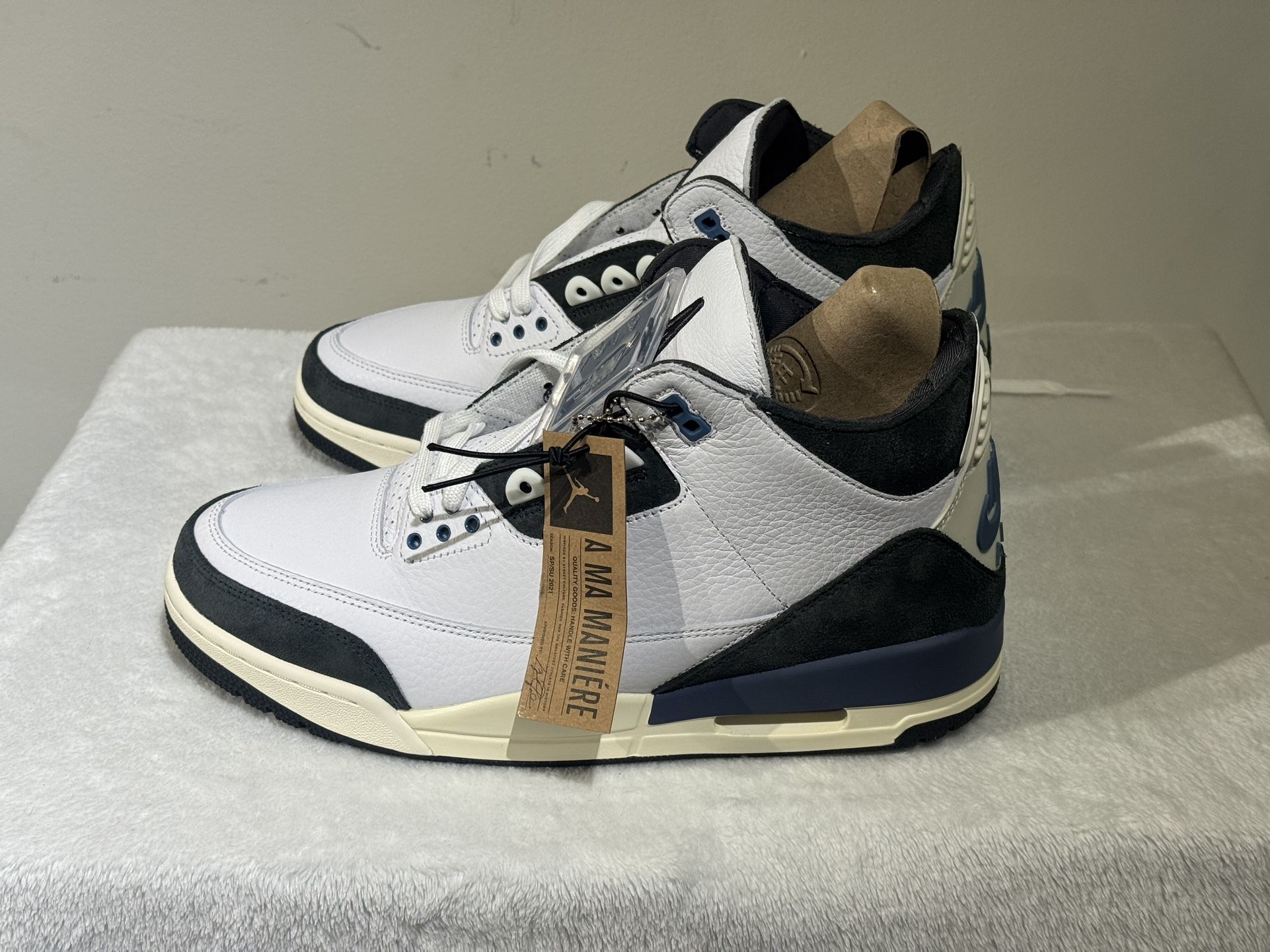 Air Jordan 3 Retro OG SP “For The Love” Brand New Dead Stock Size 11 M 12.5 W