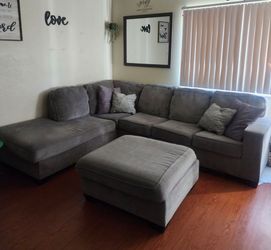 Gray Sectional Sofa with Ottoman