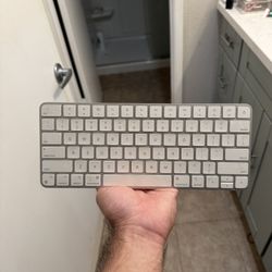 Magic Keyboard 
