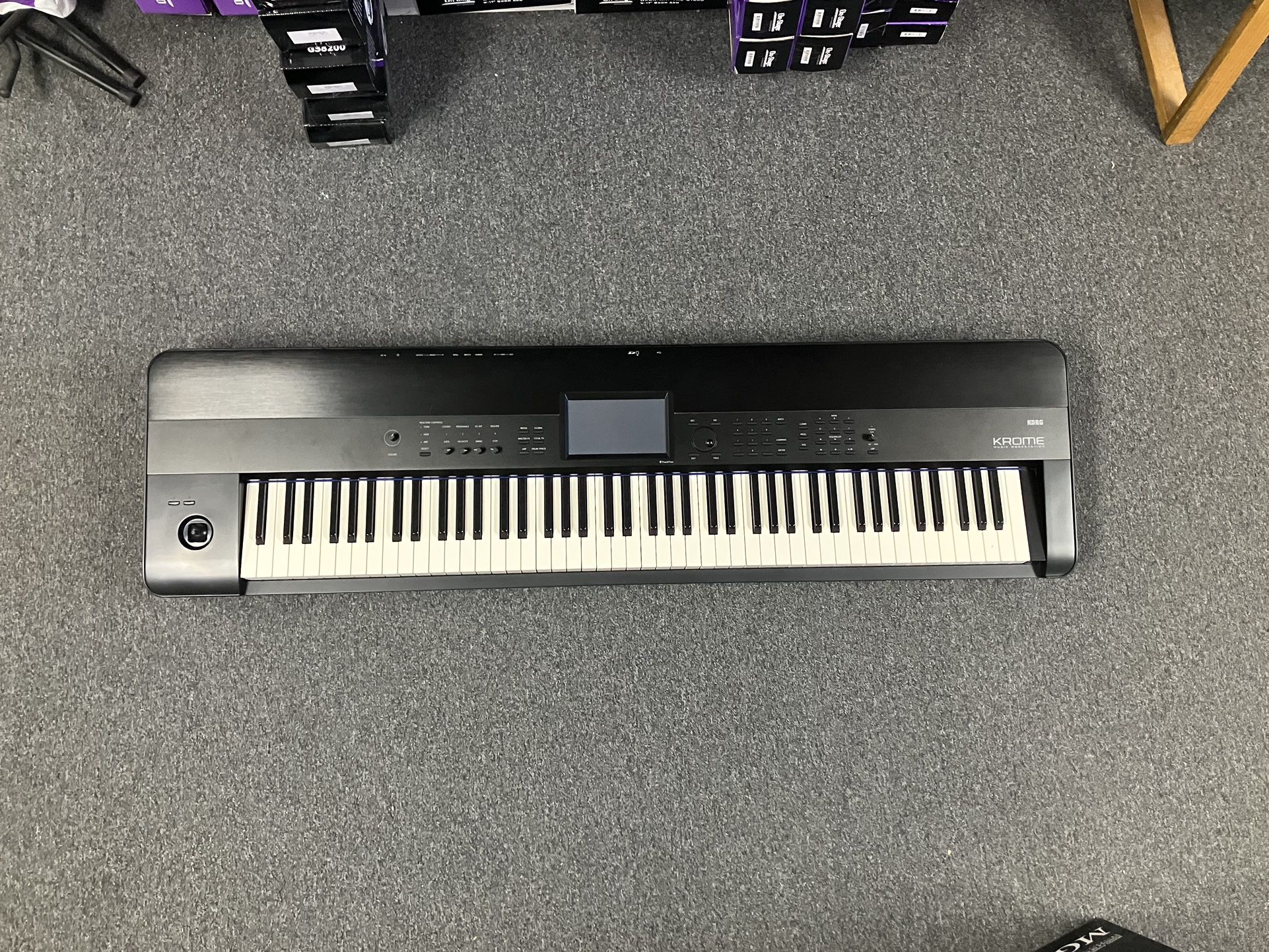 Korg Krome-88 keyboard with case and pedal