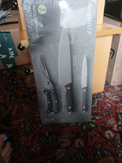 BergHOFF 3 Piece Knife Set Retail $80