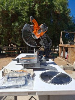 Ridgid 12 in. Dual Bevel Compound Miter Saw