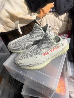 Yeezy Size 11