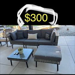Patio furniture set