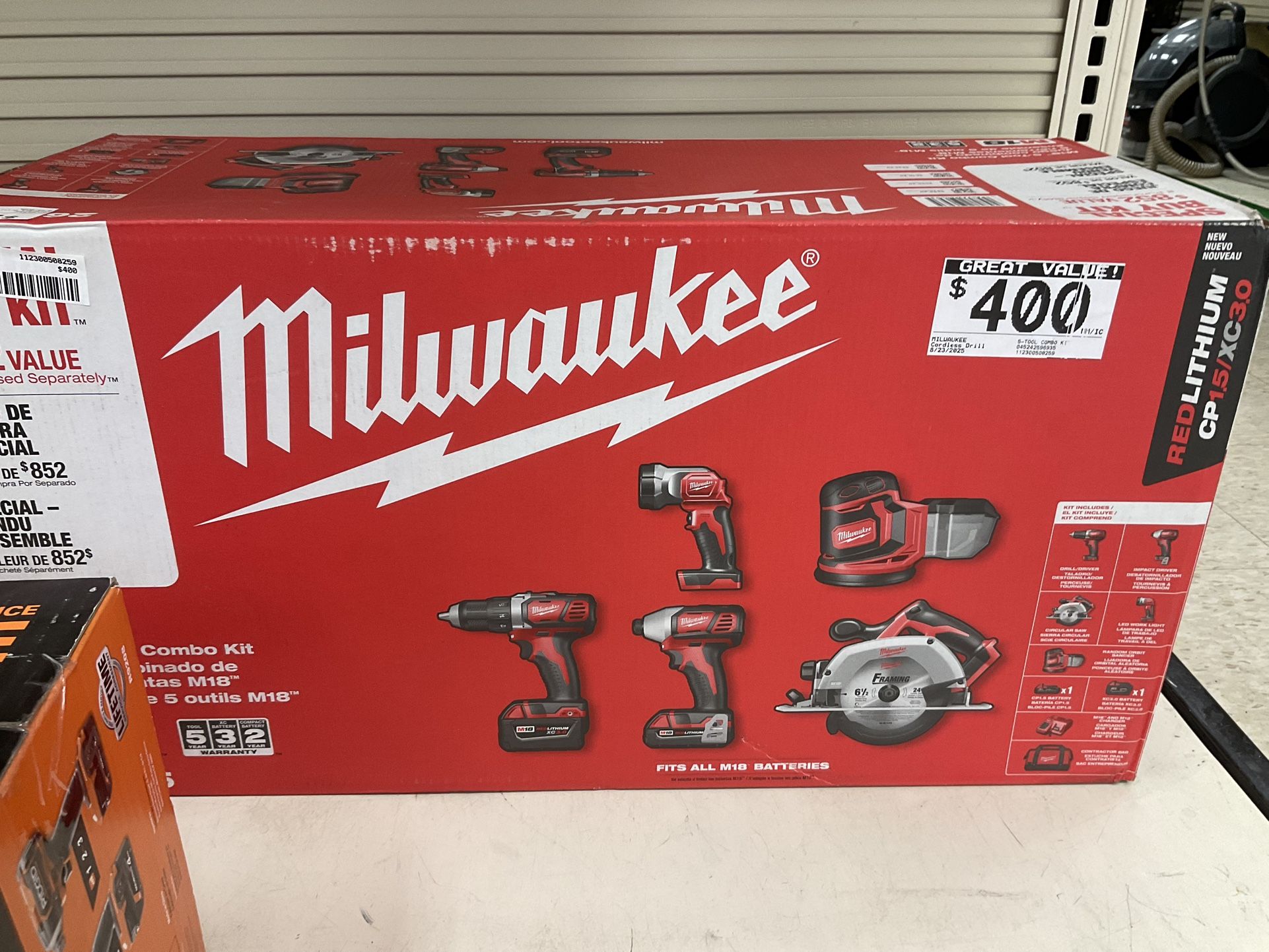 Milawkee Tool Set
