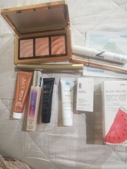 Make up bundle