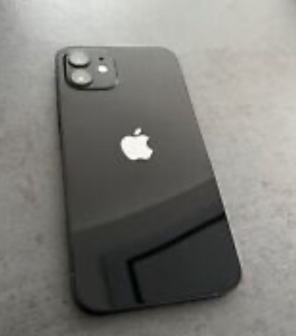 Black iPhone 12