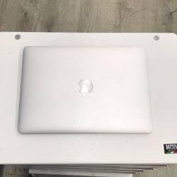 MacBook Air (13-inch 2017)