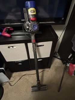 Dyson Vacuum 