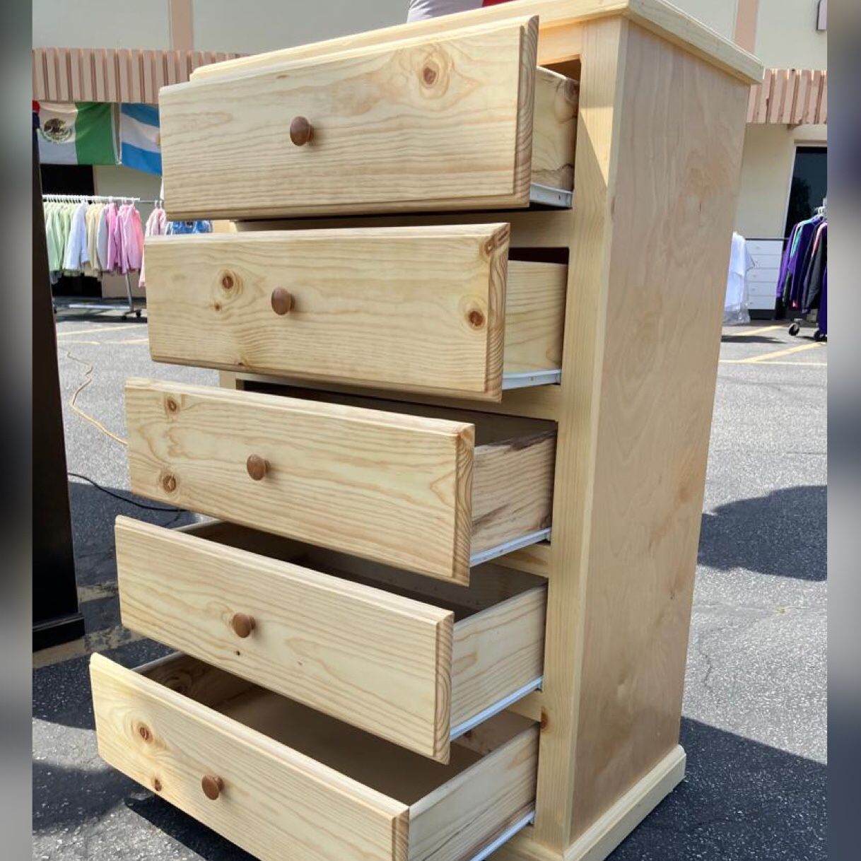 Dresser