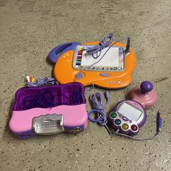 Vtech VSmile TV Learning System Console Bundle 1 Controller  & Smartbook. 