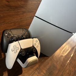 PS5 Disk With Accessories 