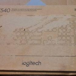Logitech Wireless Keyboard and Mouse Combo