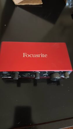Focusrite Scarlett 2i2