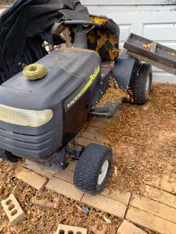 Poulan Riding Lawn Mower 19.5hp 42" Cut