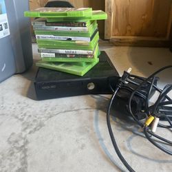 Xbox 360 With Games No Controllers 