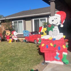 Snoopy Prop Christmas