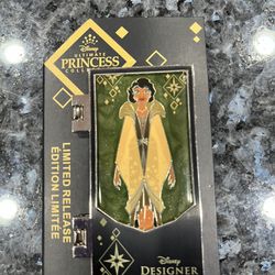 Disney Ultimate Princess Designer Collection Tiana Limited Release