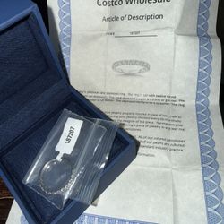 Lady’s Platinum And Diamond Ring 