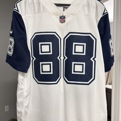 Nike Ceedee Lamb Dallas Cowboys Jersey STITCHED Size L Men’s