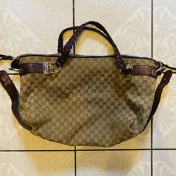 Gucci Hobo Beige Classic Bag $300