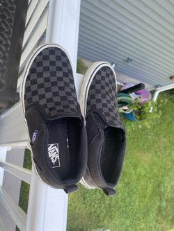 Boys Vans_Size 4