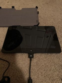 Dell tablet & apple laptop