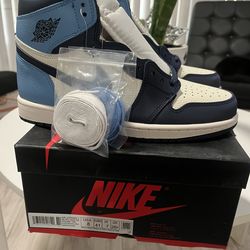 New retro 1 jordans obsidian  Size 8 Mens.