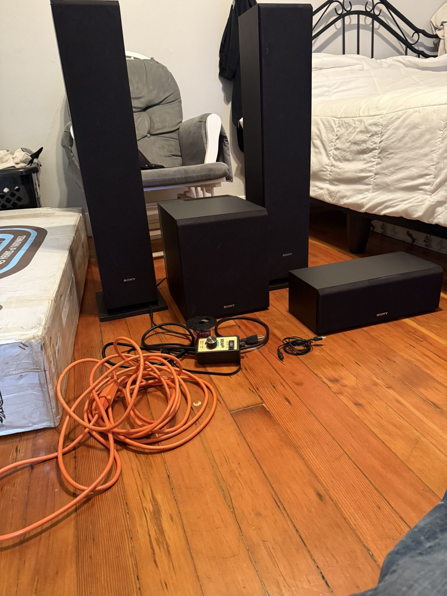 SONY SURROUND SOUND SYSTEM 