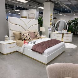 Modern Queen Size Bed Frame  // Mattress Sold Separately 