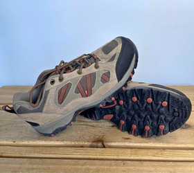 Khombu Hiking Shoes Men's Size 9