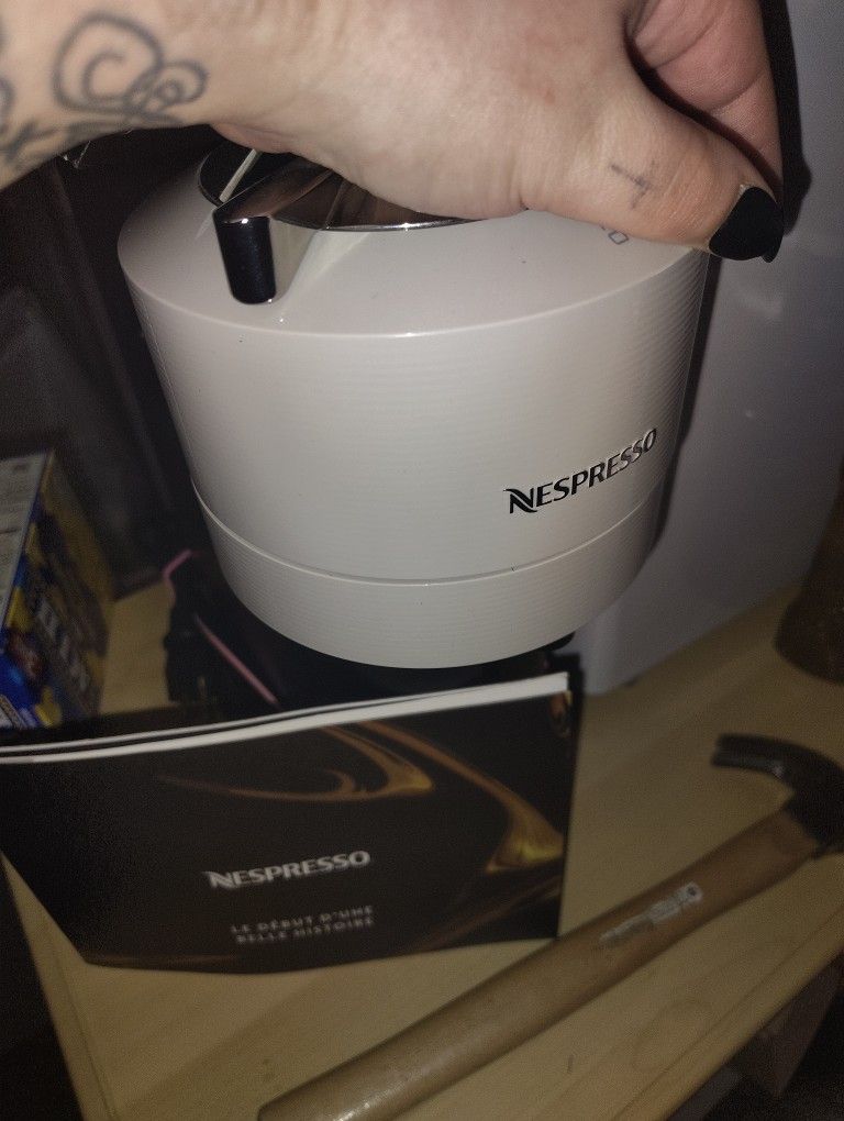 Nespresso Machine Works Great! Used Twice