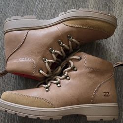 Billabong Snow Boots Size 10