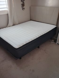 Full size bed