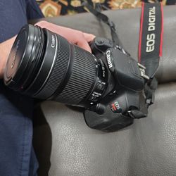 Canon EOS Rebel T4i With Lens